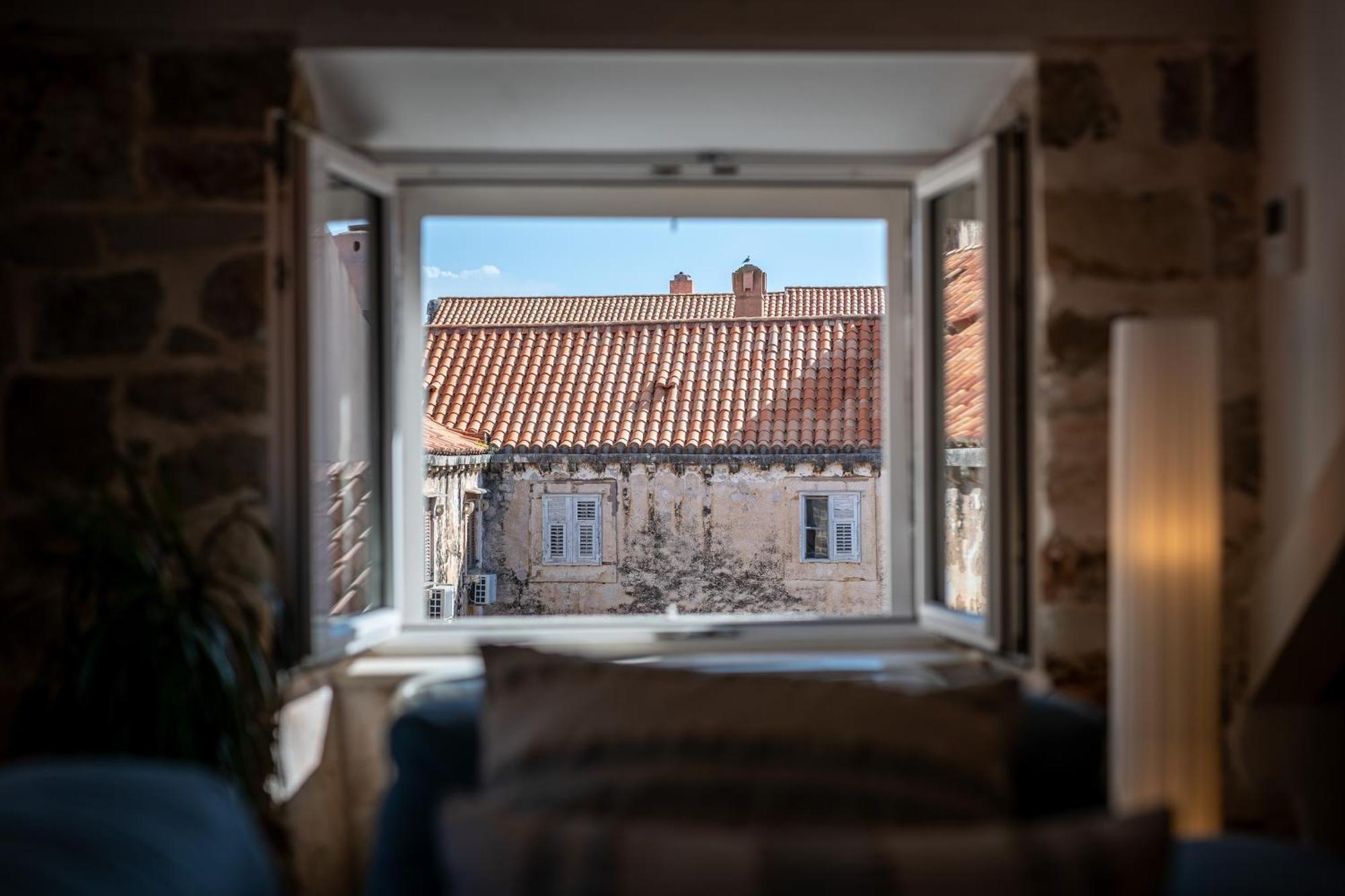 Mirabilis, Stunning Superior Villa, Old Town Villa *